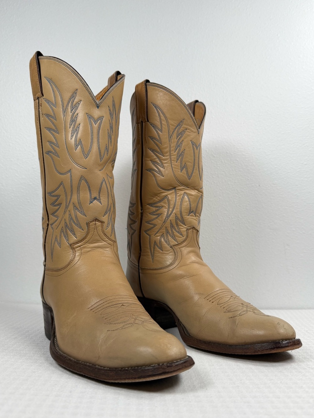 Vintage Justin Boots Men’s Cowboy Size 8.5 D Bone Calfskin 5401 Made In USA